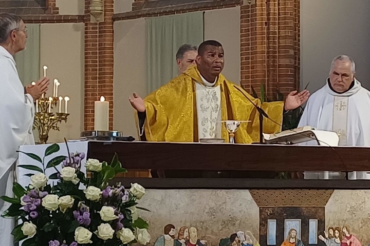Parochiepriester over Gebedsgroep Waterringen en essentieële vreugde